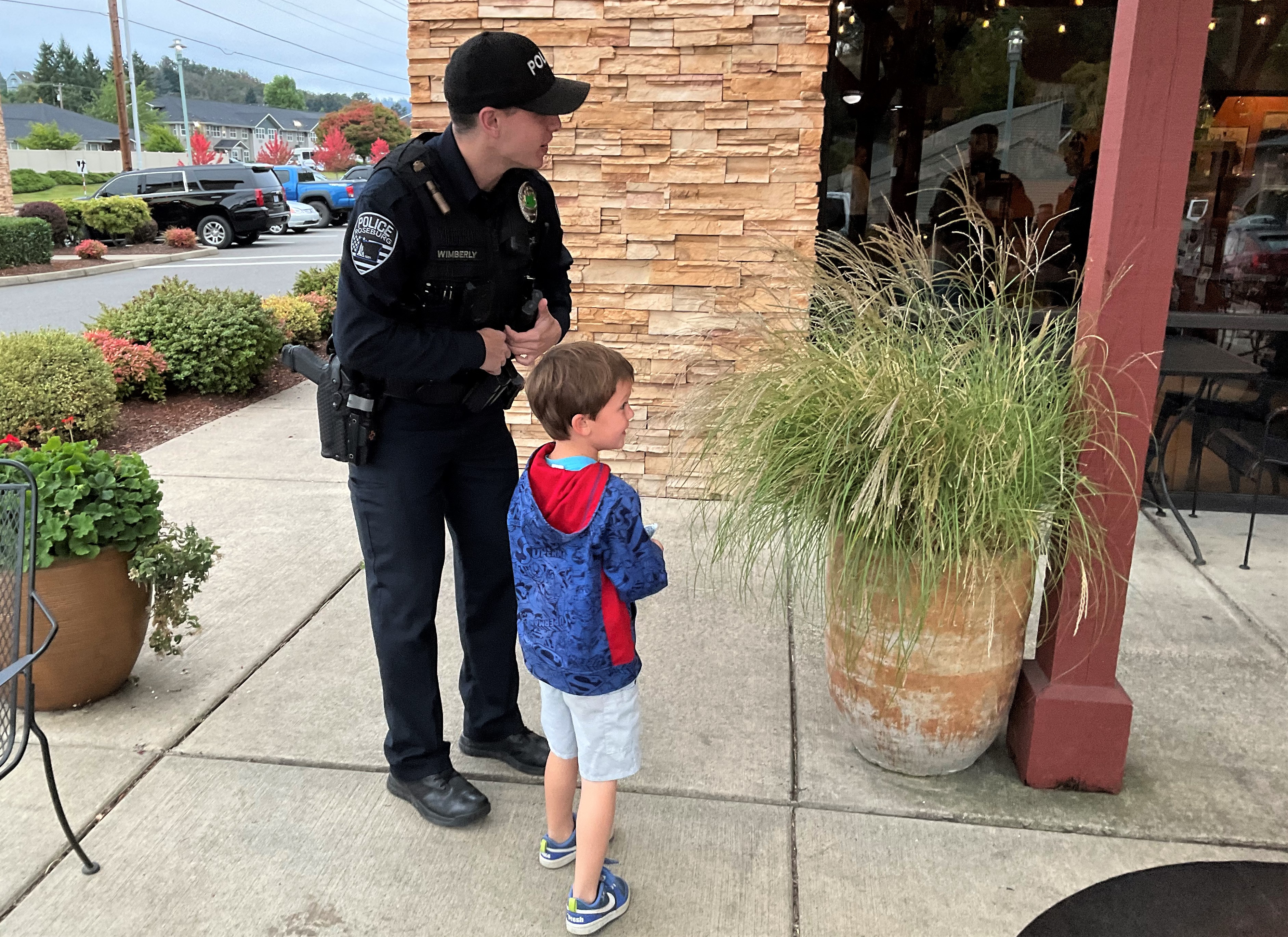 Roseburg Police host "Coffee with a Cop" (Photo) featured image
